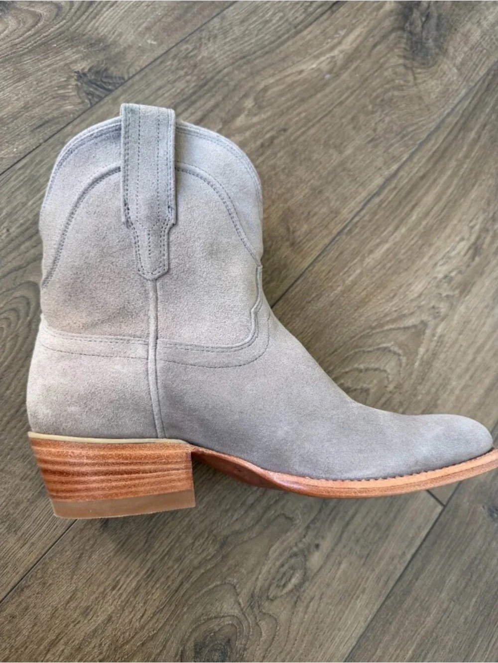 Tecovas Women's Suede Ankle Boots - Light Gray Suede